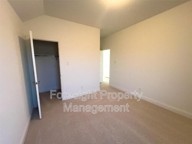 Building Photo - 3228 Willena Rd