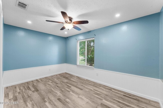 Building Photo - 1505 S Berthe Ave