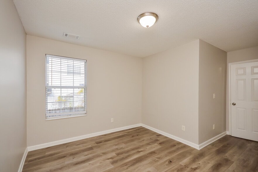 Building Photo - 4897 Truitt Ln