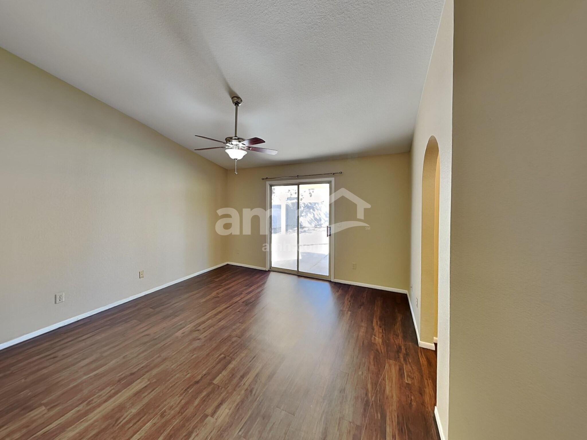 Building Photo - 9915 E Paseo Juan Tabo