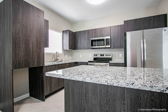 Building Photo - 3404-3408 Golden Nugget