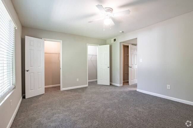 Building Photo - Your New Home at Hidden Woods