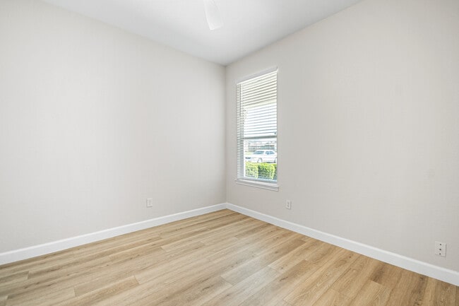 Building Photo - 2073 Turkey Creek