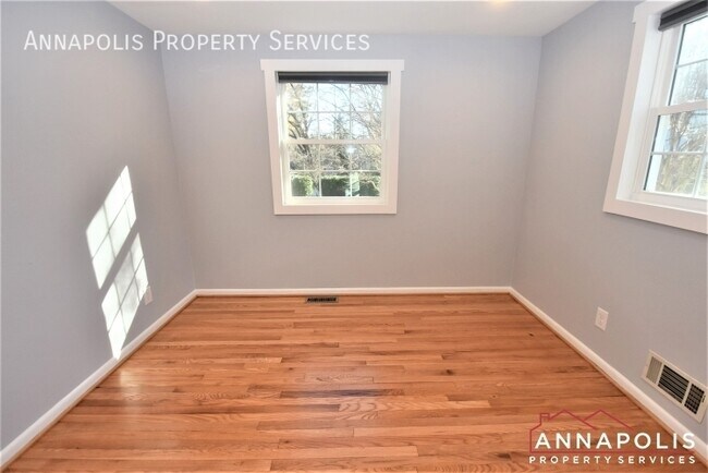 Building Photo - 90 Avondale Cir