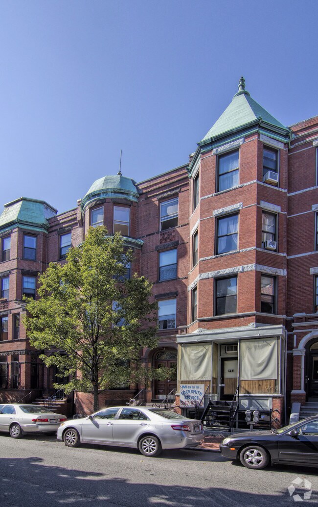 Building Photo - 127 St. Botolph Street