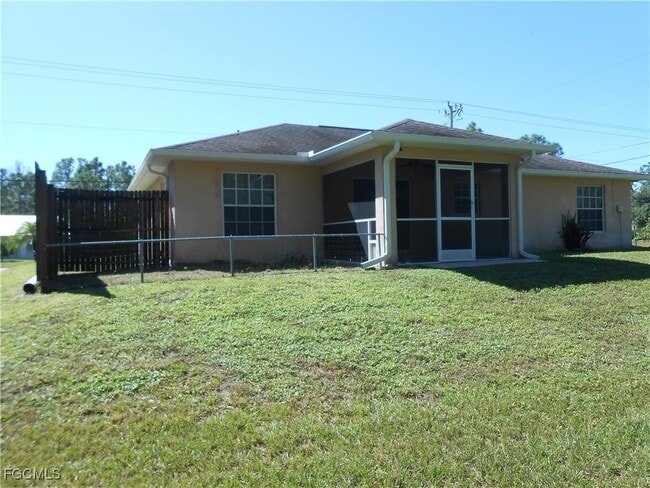 Building Photo - 501 East 10th Street