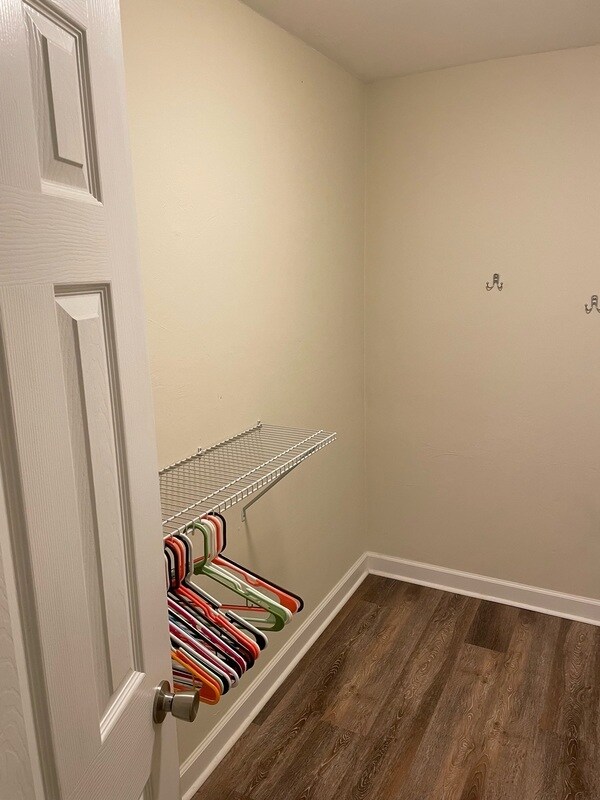 Building Photo - 1901 Faulk Dr