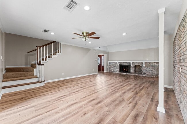 Building Photo - 9407 Brooding Oak Cir