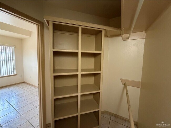 Building Photo - 25 N 7th St