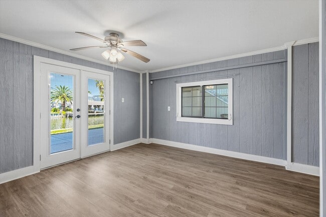 Building Photo - 606 Warsaw Dr