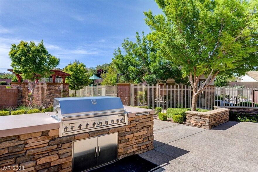 Building Photo - 10643 Forum Peak Ln