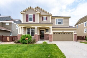 Building Photo - Bright, Spacious & Full of Charm Inside an...
