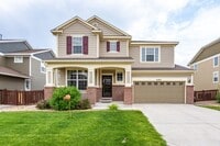 Building Photo - Bright, Spacious & Full of Charm Inside an...