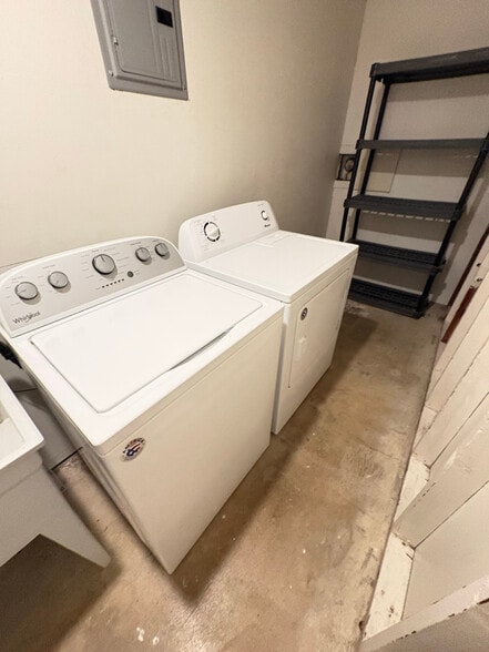 Building Photo - 3075 Miles Way