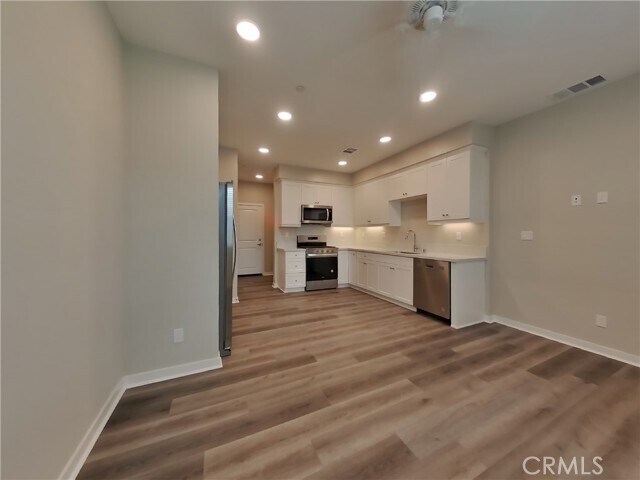 Building Photo - 24699 Amor Ct