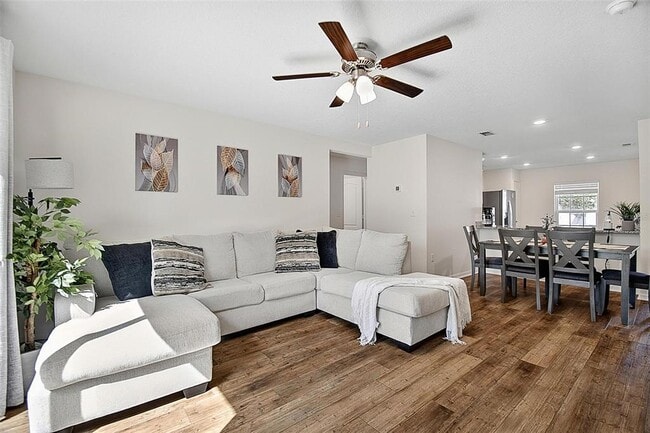 Building Photo - 70 Pebble Beach Dr