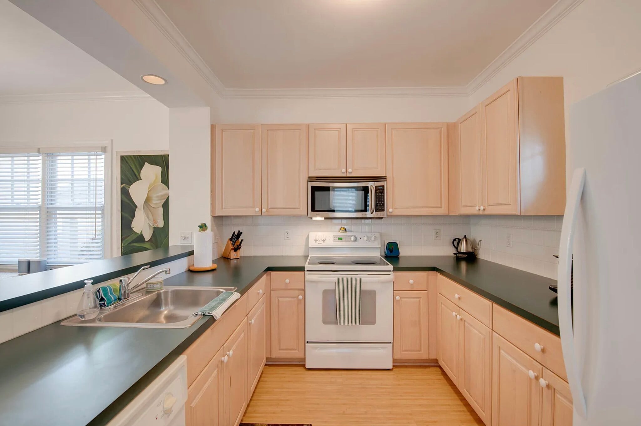 Building Photo - 197 Golf Club Dr