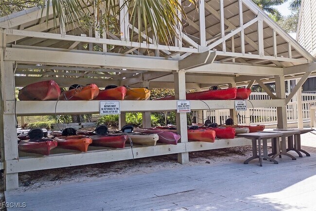 Building Photo - 3111 Cottonwood Bend