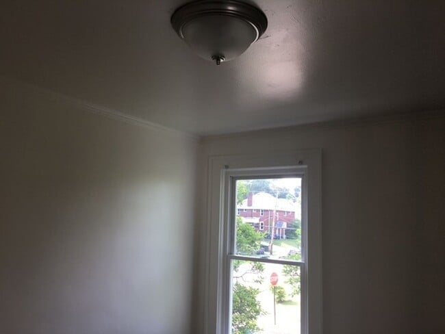 Building Photo - Renovated three bedroom home