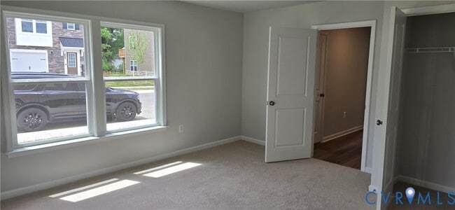 Building Photo - 567 Sybil St