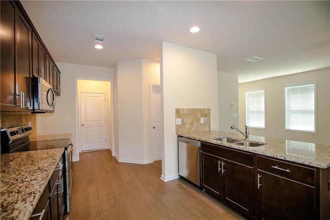 Building Photo - 4295 Almanor Cir