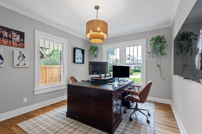 Building Photo - 4014 Modlin Ave