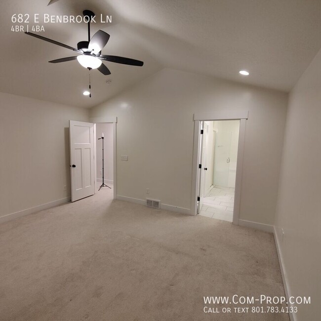 Building Photo - Beautiful-Pristine 4 Bedroom Condo for Ren...