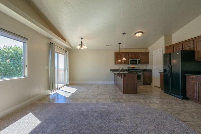 Building Photo - 2031 East Colorado Drive