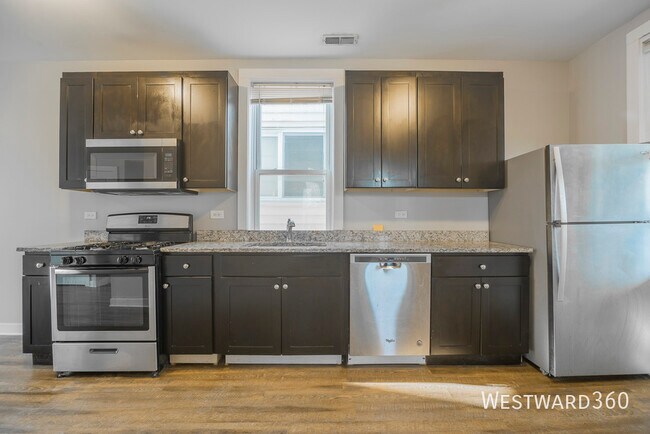 Building Photo - 3756 W George-2R