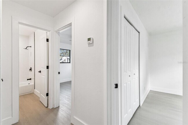 Building Photo - 16107 Sea Pines Dr