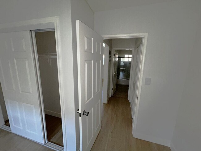 Building Photo - 41 Normandie Ave