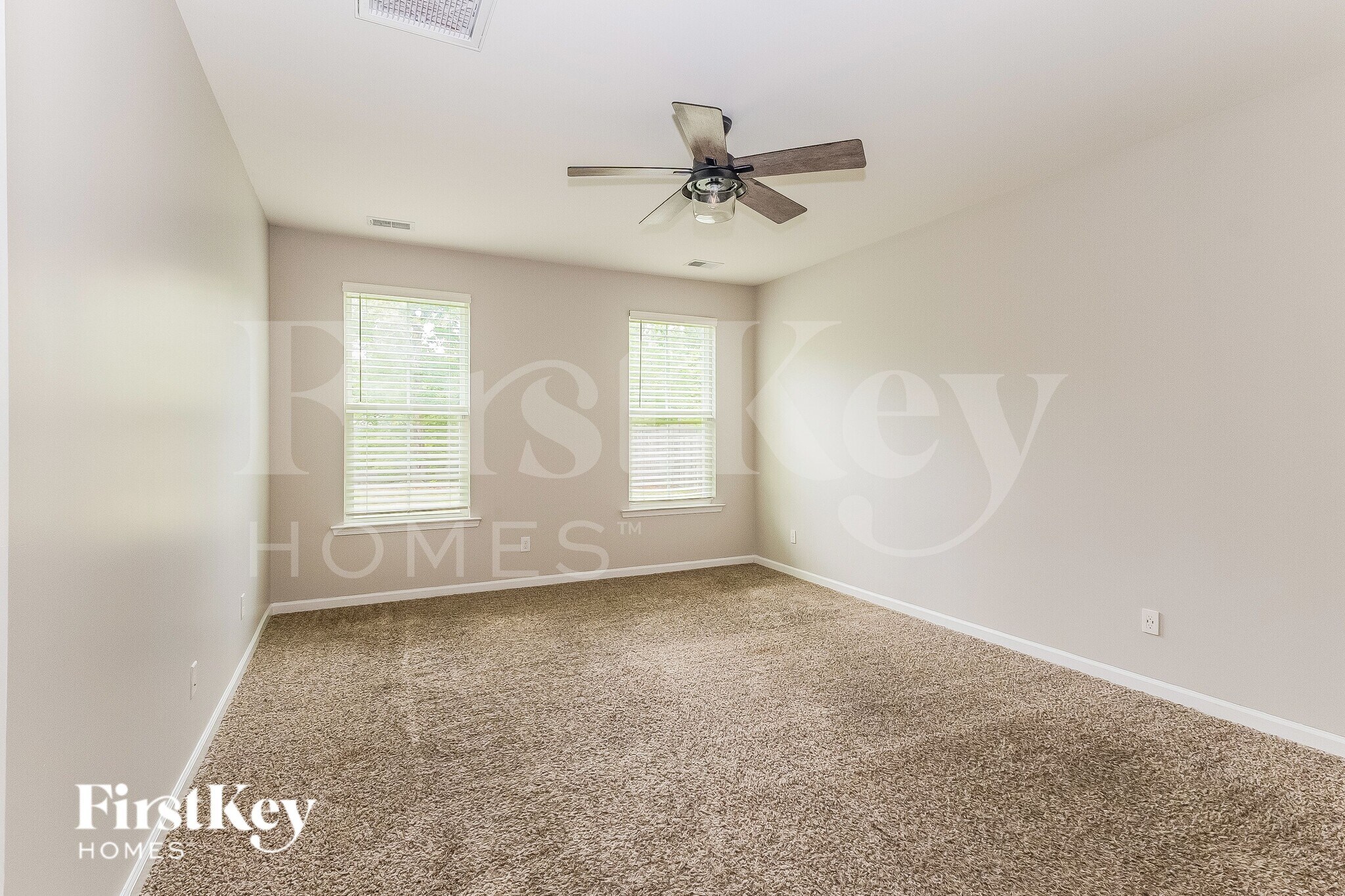 Building Photo - 447 Stonefield Cir