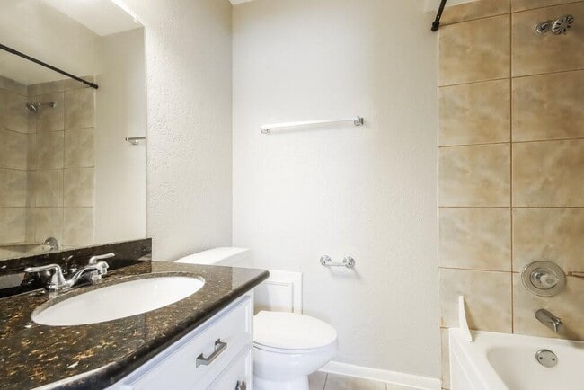 Building Photo - 11906 Swan Creek Dr
