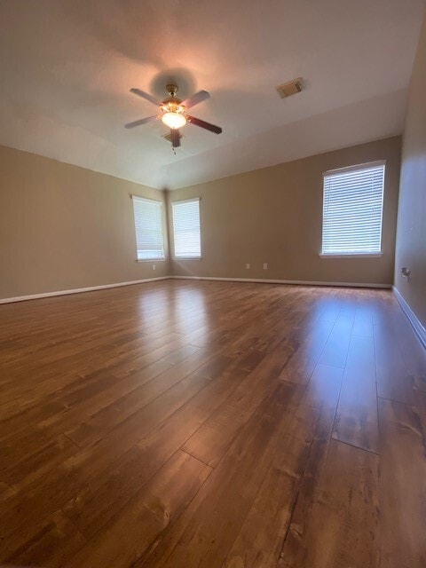 Building Photo - 5406 Meadow Canyon Dr