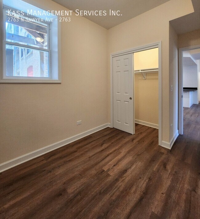 Building Photo - 2763 N Sawyer Ave
