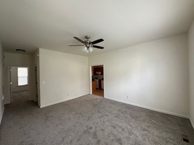Building Photo - Beautiful Apartment with a large yard