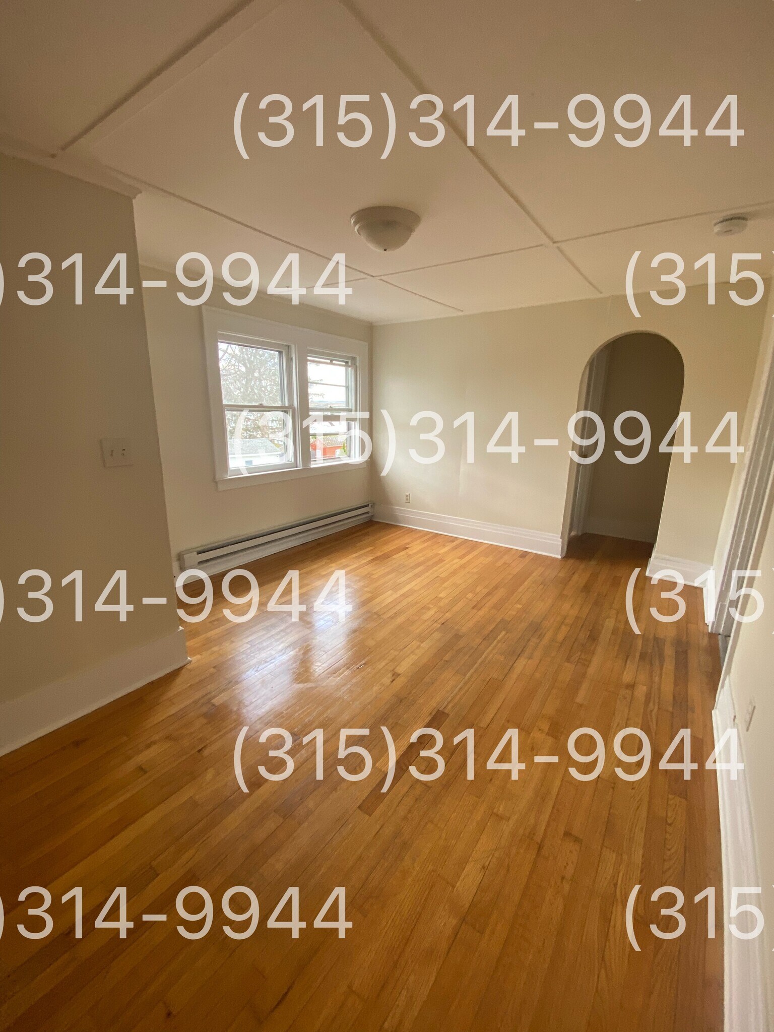 Building Photo - 211 Russell Ave