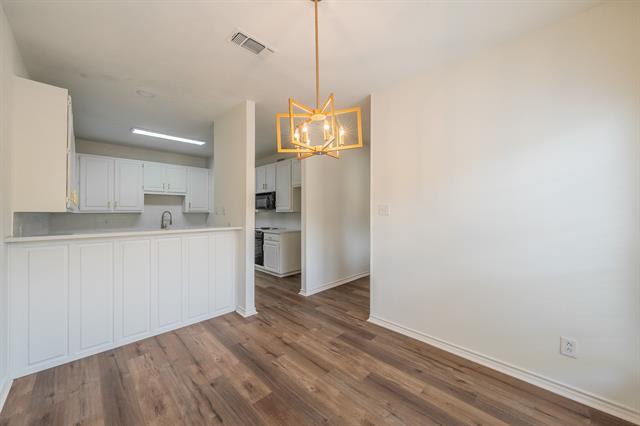 Building Photo - 5893 Westhaven Dr