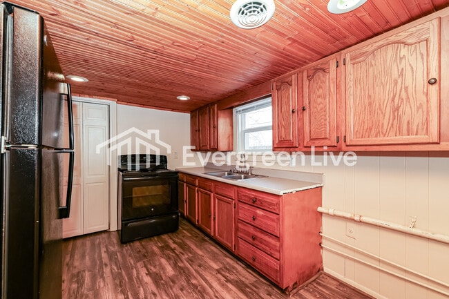 Building Photo - 1924 Culver Ave