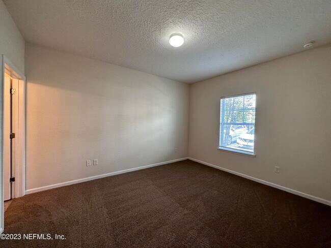 Building Photo - 4908 Key Lime Dr