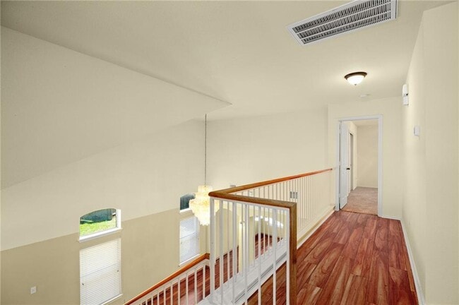 Building Photo - 1825 Golden Sunrise Ln