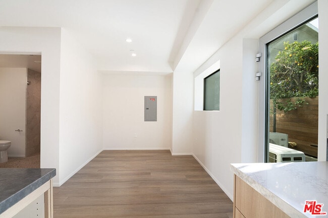 Building Photo - 4143 Madison Ave