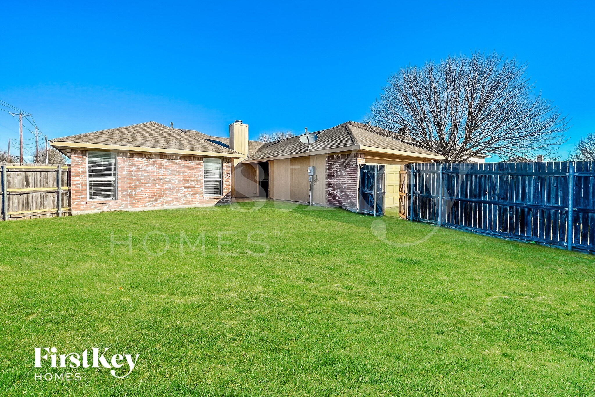 Building Photo - 2620 Buck Dr