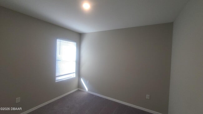 Building Photo - 542 Armoyan Wy