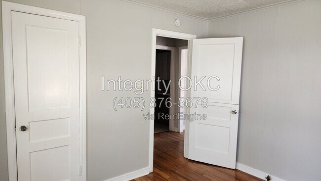 Building Photo - 2900 NW 46th St