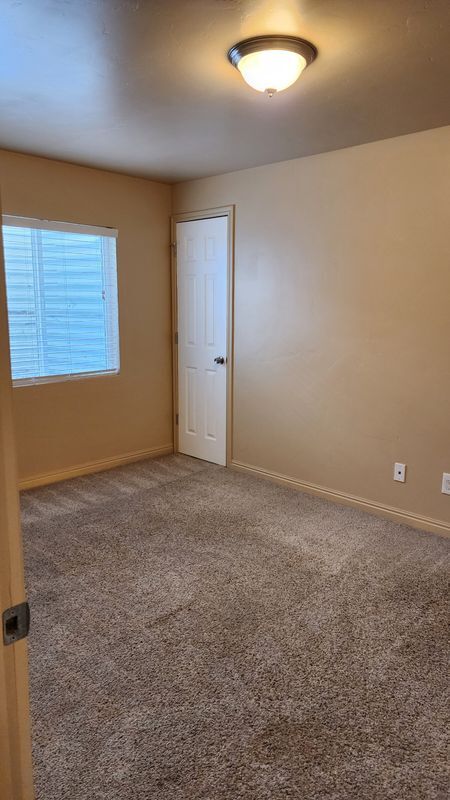 Building Photo - 146 Aparicio Dr