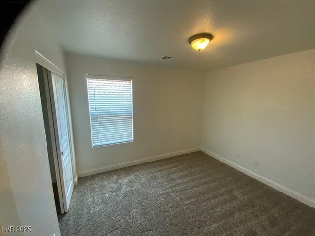 Building Photo - 10718 Azure Ocean Ave