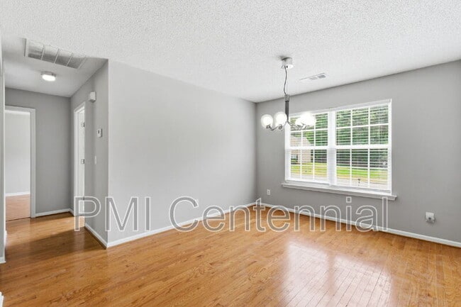 Building Photo - 57 Grandview Ln