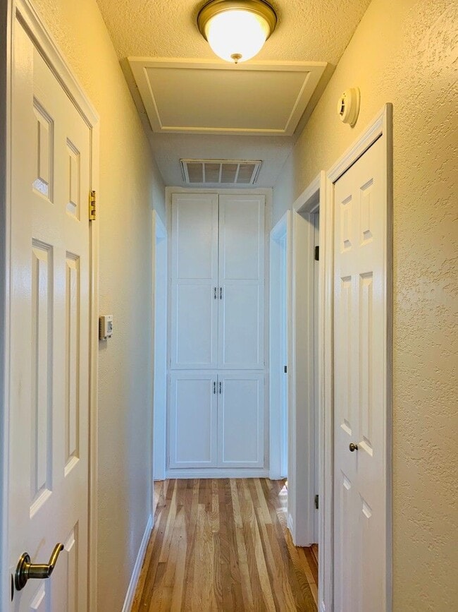 Building Photo - 14634 Richvale Dr