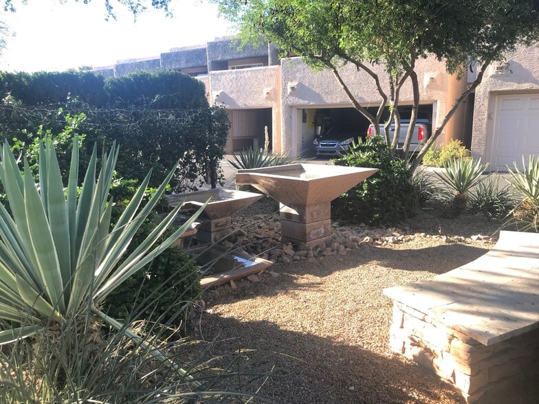 Relax by fountain right outside your door - 3030 N Hayden Rd